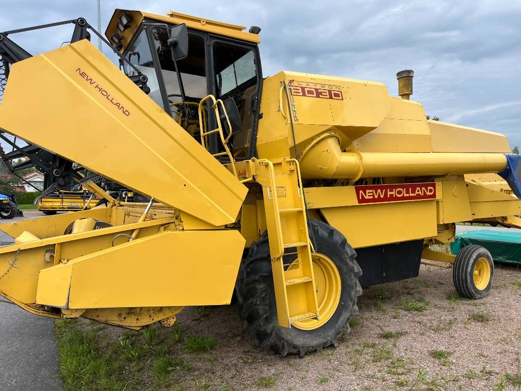 New Holland 8030 12´ TL. 3,6 m